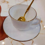 Coleção Encanto Dourado – Aparelho de Jantar e Chá em Vidro Opaline (16 Peças)