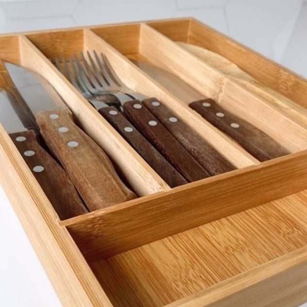 Porta Talheres de Bambu Extensível – Organizador Ajustável para Gavetas
