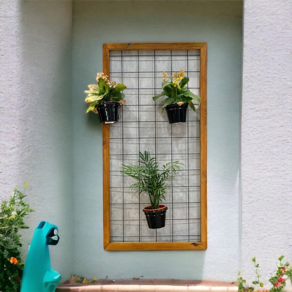 Jardim Vertical de Parede em Madeira com Grade - Decore com Estilo