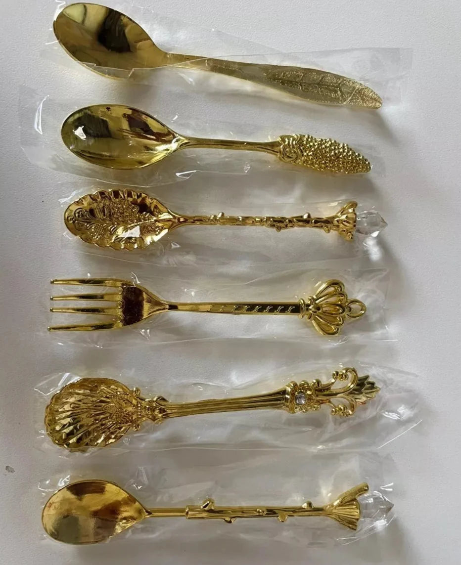 Kit 6 Colheres Vintage Luxo para Café e Sobremesa – Detalhes Esculpidos