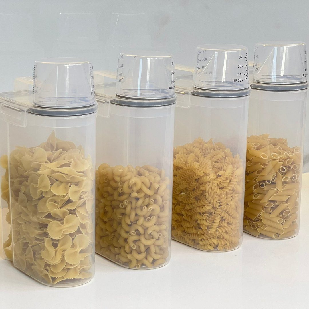Kit 5 Potes Herméticos Porta Mantimento com Copo Medidor 2,5 Litros