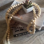 Colar de Mesa Decorativo com Cantos de Madeira Natural – Estilo Boho Chic