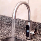 Torneira Elétrica para Cozinha – Com Visor de Temperatura, Regulagem e Giro 360° em Aço Inoxidável